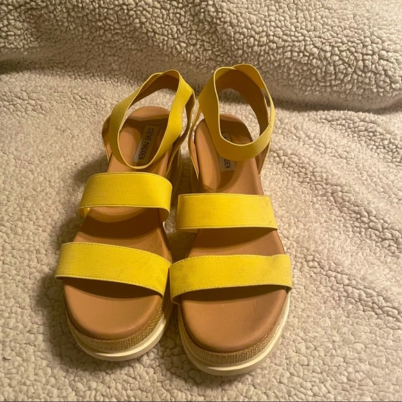 Steve Madden JKIMMIE YELLOW Size 9.5 Excellent Condition! - Picture 2 of 6